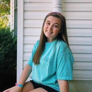 Meet your Posher, Elizabeth